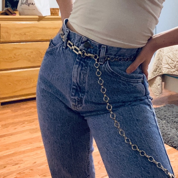 New York & Company Accessories - VINTAGE SIlVER BELT